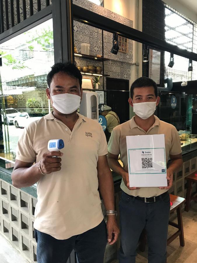 Foodotel Bangkok Exterior photo