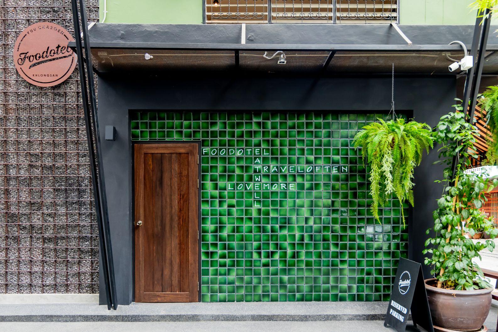 Foodotel Bangkok Exterior photo