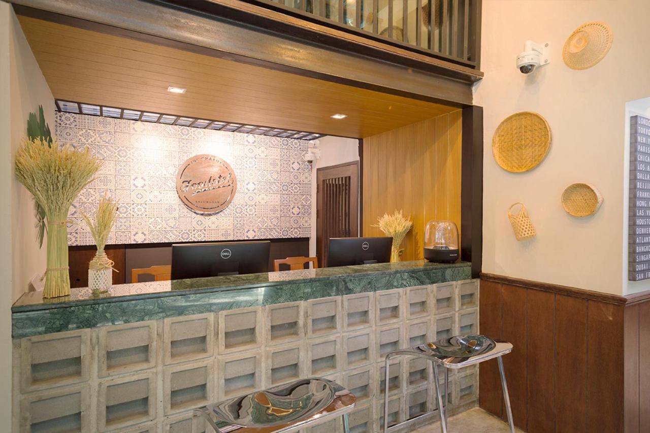 Foodotel Bangkok Exterior photo